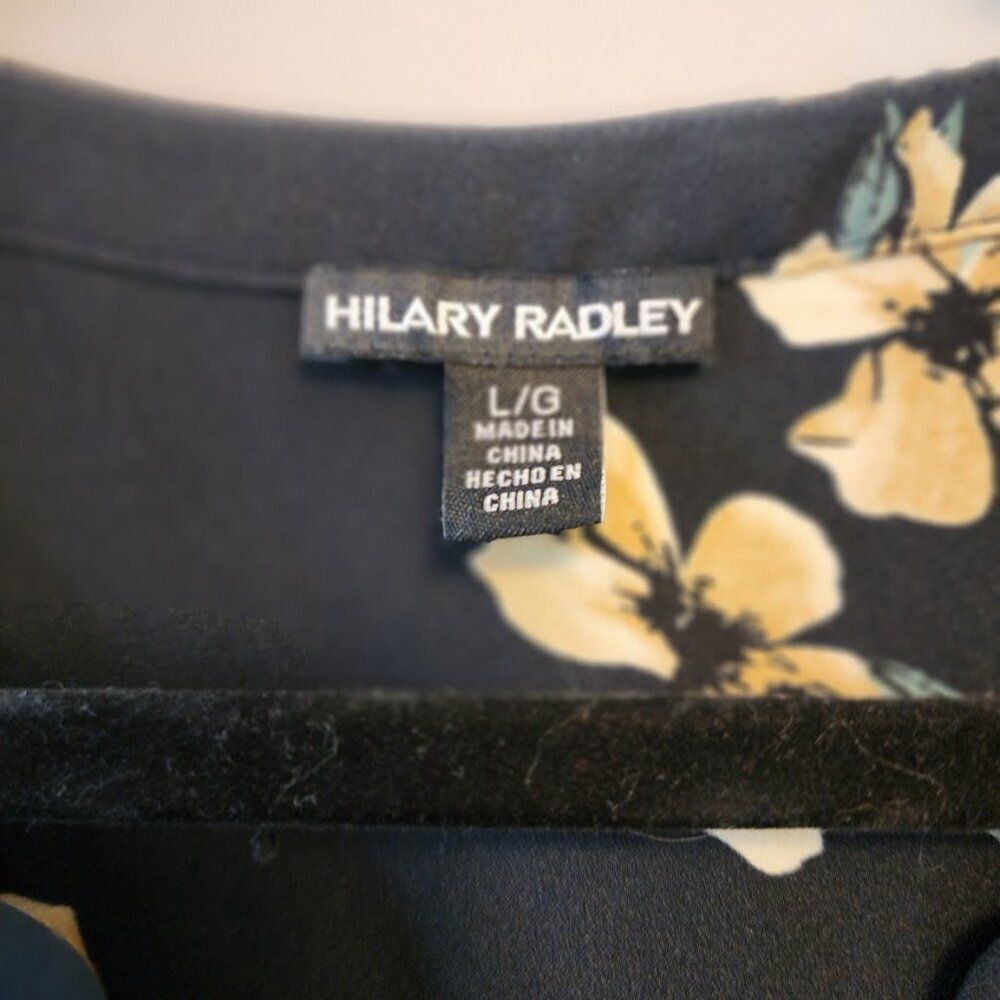 HILARY RADLEY SIZE LARGE DARK NAVY TOP WITH FLORAL PATTERN SHORT SLEEVE - Picture 2 of 11